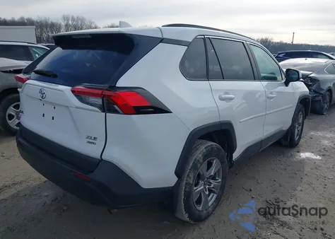 2022 Toyota Rav4 Xle z USA, uszkodzony, nr VIN 2T3P1RFV0NW295400